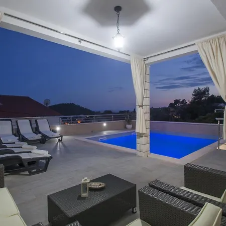 펜션 Family Friendly House With A Swimming Pool Brna, Korcula - 13943