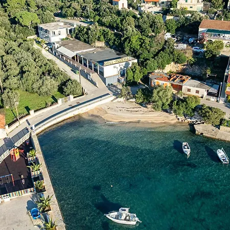 펜션 Family Friendly House With A Swimming Pool Brna, Korcula - 13943 *