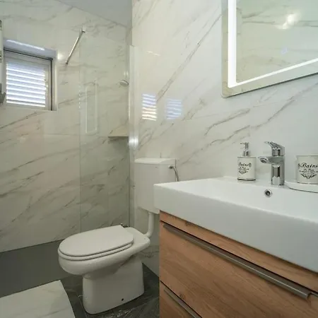 Family Friendly House With A Swimming Pool Brna, Korcula - 13943 Nyaraló *