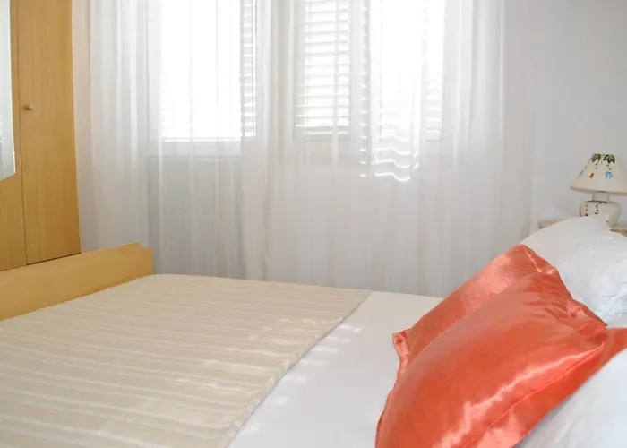 Family Friendly House With A Swimming Pool Brna, Korcula - 13943 펜션 *