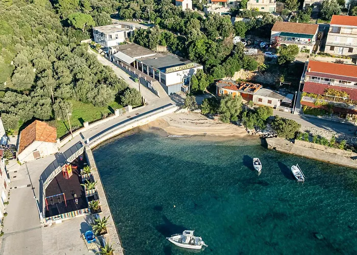 펜션 Family Friendly House With A Swimming Pool Brna, Korcula - 13943 *