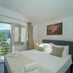 Family Friendly House With A Swimming Pool Brna, Korcula - 13943 Vikendica Smokvica (Korcula)