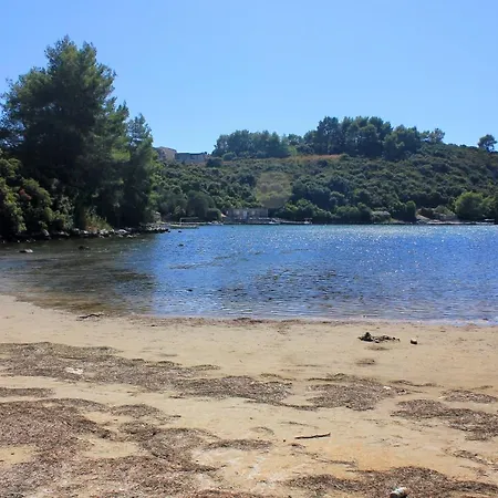 Holiday home Family Friendly House With A Swimming Pool Brna, Korcula - 13943 Smokvica (Korcula)