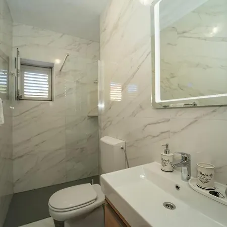 בית נופש Family Friendly House With A Swimming Pool Brna, Korcula - 13943 Smokvica (Korcula)