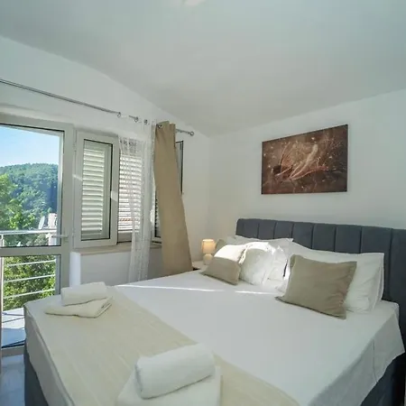 Family Friendly House With A Swimming Pool Brna, Korcula - 13943 בית נופש Smokvica (Korcula)