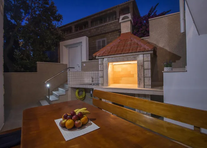 Family Friendly House With A Swimming Pool Brna, Korcula - 13943 Casa de Férias *