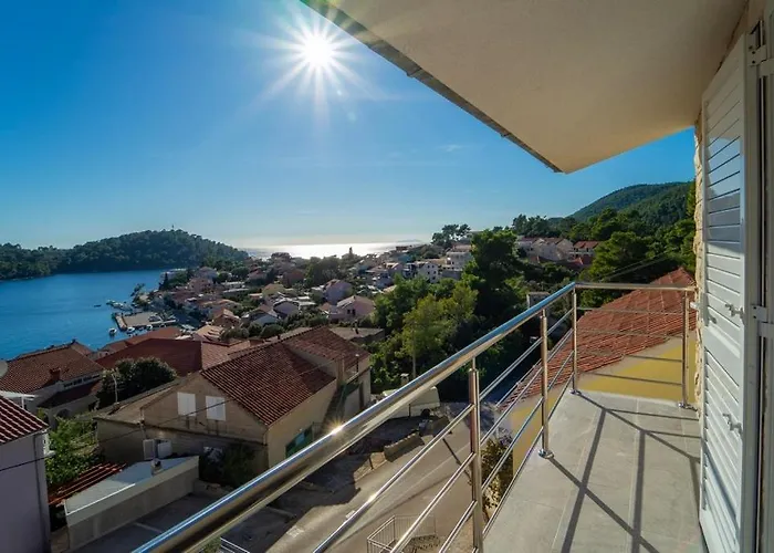 Family Friendly House With A Swimming Pool Brna, Korcula - 13943 펜션 *