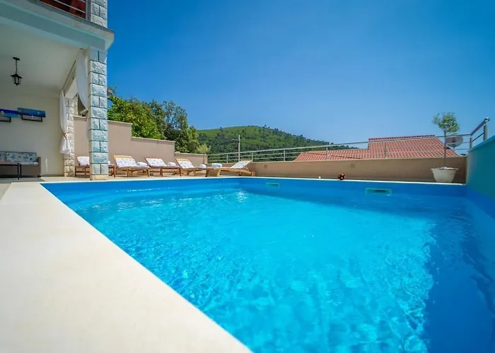 Family Friendly House With A Swimming Pool Brna, Korcula - 13943 *