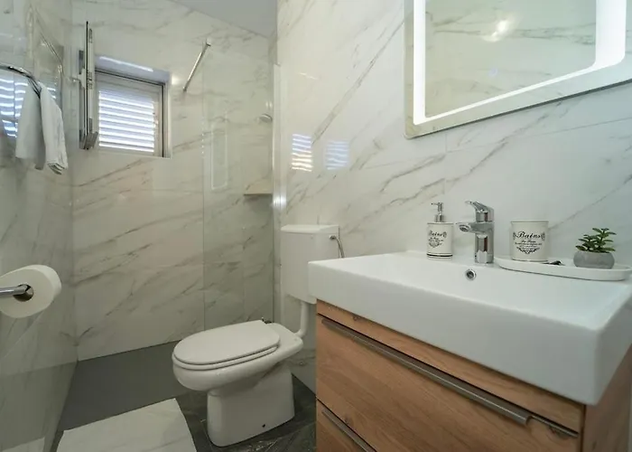 Family Friendly House With A Swimming Pool Brna, Korcula - 13943 Hébergement de vacances *
